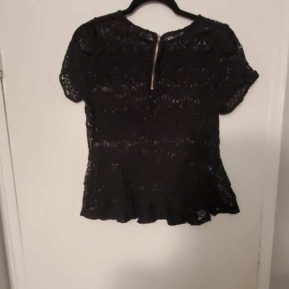 Lace Peplum top - Picture 3 of 4